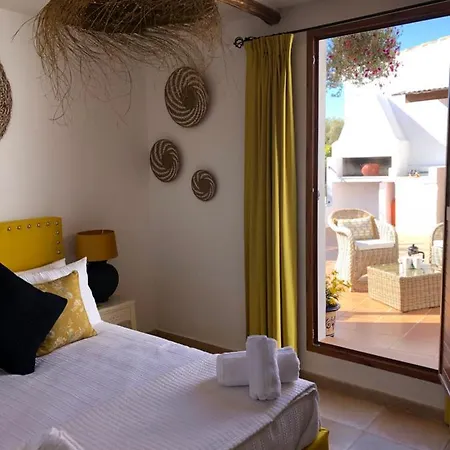 Casa La Alegria 37 *