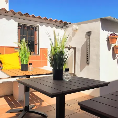 Casa La Alegria 37 Frühstückspension 3*